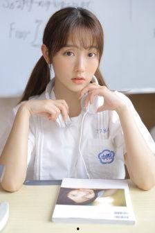 久久青青热在线视频,探索网络视频新潮流  第3张